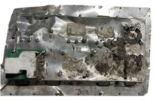 Jammer-proof satellite navigation system "Kometa-M12" — The other side, crushed, with a small board and connector at the corner
