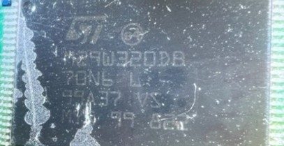 Memory chip, marked M29W320DB 70N6 L 99A37 VS MYS 99 822