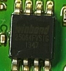 Flash memory Winbond integrated circuit, marked 25G64FVS16 1347