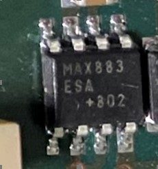 Linear stabilizer, marked MAX883 ESA +802