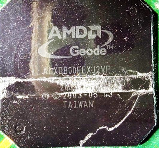 Microprocessor, marked Geode ALXB800EEXJ2VP 2003-05 C3 TAIWAN