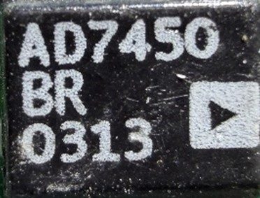 Analogue-to-digital converter, marked AD7450 BR 0313
