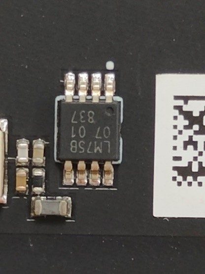 Temperature-digital converter with a built-in temperature sensor, marked LM75B 07 01 837