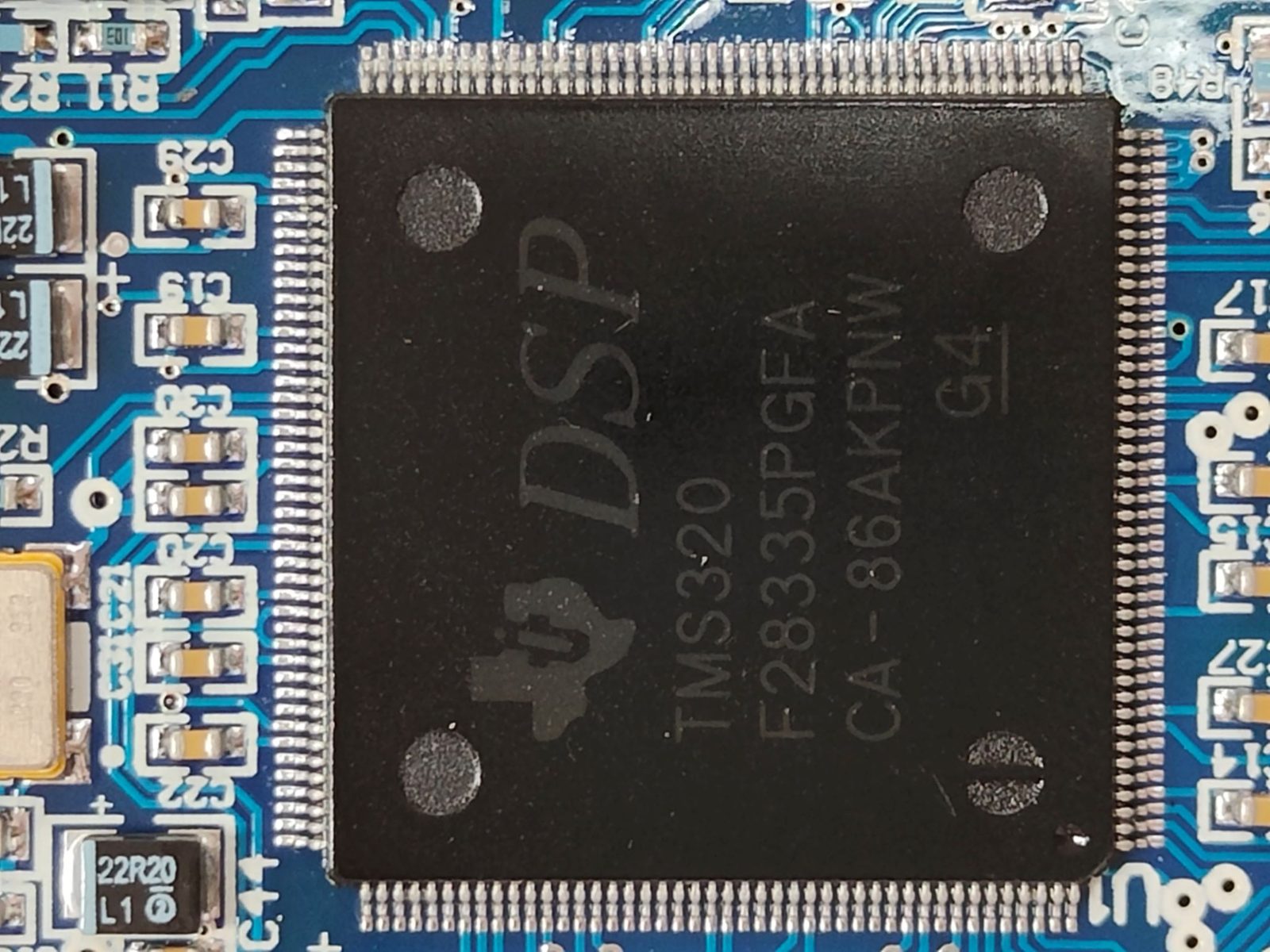 Real-time microcontroller with DSP connection manager, marked TMS320 F28335PGFA CA-86AKPNW