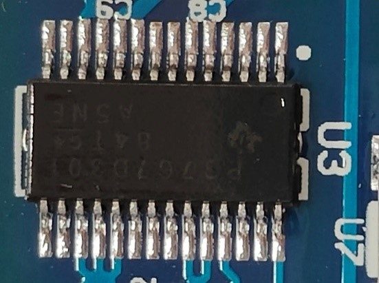 A linear regulator with two outputs and a small drop, marked PS767D301 84T G4 A5NE