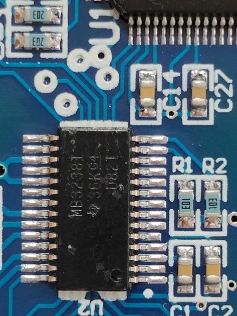 Line driver/receiver with ESR protection, marked MB3238I 36KG4 D82T