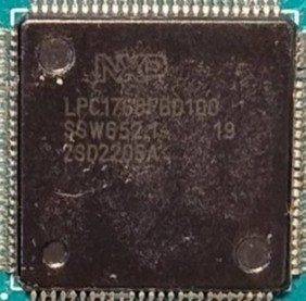 Microcontroller, marked LPC1768FBD100 SSW6521 19 ZSD220SA