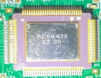 RISController Embedded 64-bit microprocessor based on RISCore 4000, marked RC644755 17.30