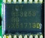 CMOS TTL-compatible dual 4:1 multiplexer/demultiplexer, marked QS3253 QG X51713D